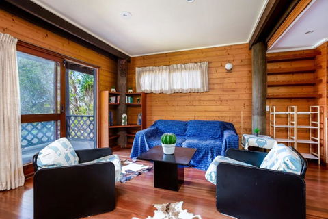 41 Carlo Circle Rainbow Beach Huge Beach House With Room For Everyone - Grafton Accommodation 5