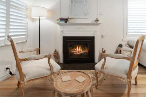 Amber Cottage Luxury Seaside Retreat With Outdoor Spa! - Grafton Accommodation 2
