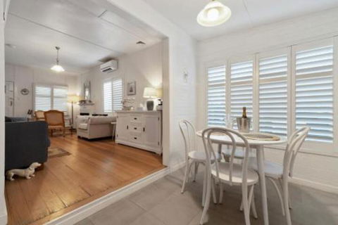 Amber Cottage Luxury Seaside Retreat With Outdoor Spa! - Grafton Accommodation 5