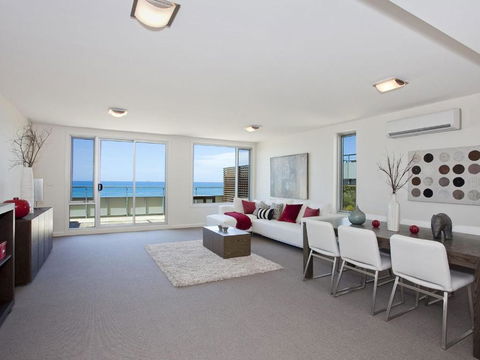 POINT GREY APARTMENT 14 The Point - Grafton Accommodation 4