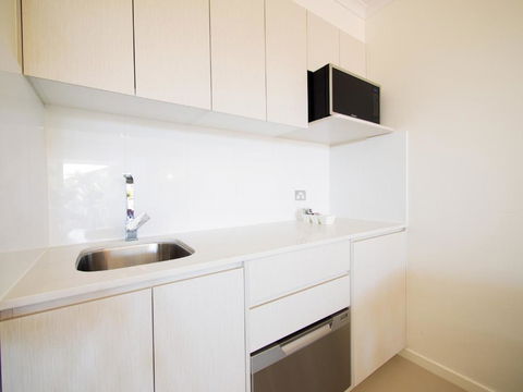 Apartments At 2 Landsborough - Grafton Accommodation 5