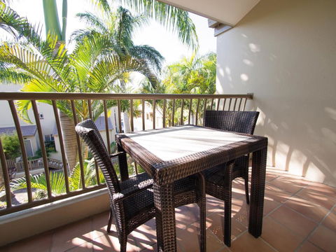 Apartments At 2 Landsborough - Grafton Accommodation 3