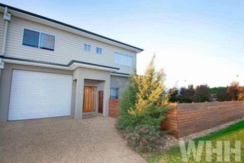 Adelphi Views On Luton Woodlands - Grafton Accommodation 0