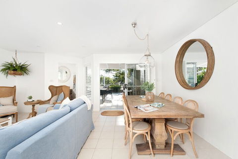 Arabella Stylish Seaside Sanctuary With Views - Grafton Accommodation 4