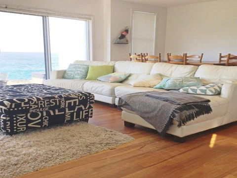 Aqua Views Over Jones Beach - Grafton Accommodation 3
