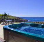 Aqua views over jones beach - Grafton Accommodation