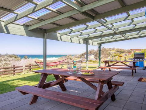 Antonios Paradise Spectacular Views Over Warrain Beach - Grafton Accommodation 3
