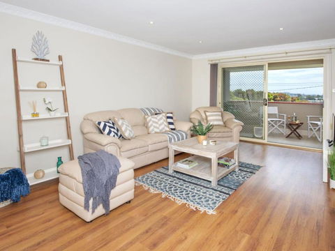 Emerald Coastal Walk Swimming Pool Pet Friendly - Grafton Accommodation 4