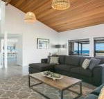 Ohana Oasis front row to reserve beach  ocean - Grafton Accommodation