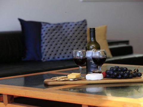 Santa Barbara On Bombo Beach - Grafton Accommodation 6