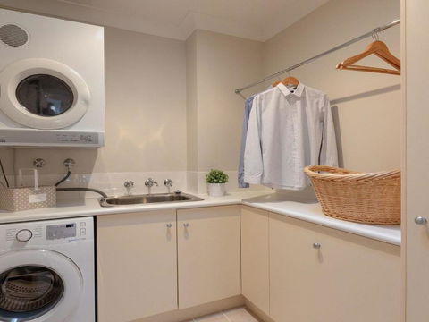 Shore To Please Comfort Cafes & Beaches - Grafton Accommodation 5