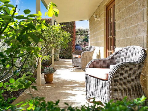 Sinden Park Garden Swimming Pool Rural Vistas - Grafton Accommodation 2