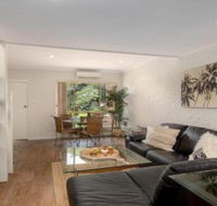 Tehidy Townhouse translation a place of retreat - Grafton Accommodation