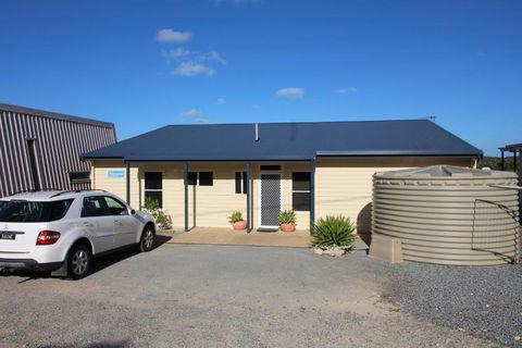 Waterfront On Osprey - Grafton Accommodation 4
