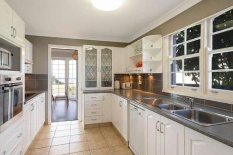31 McMillan Crescent - Grafton Accommodation 4