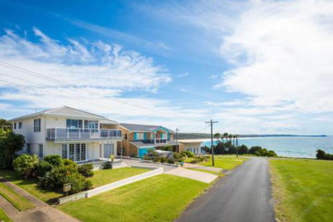 31 McMillan Crescent - Grafton Accommodation 0