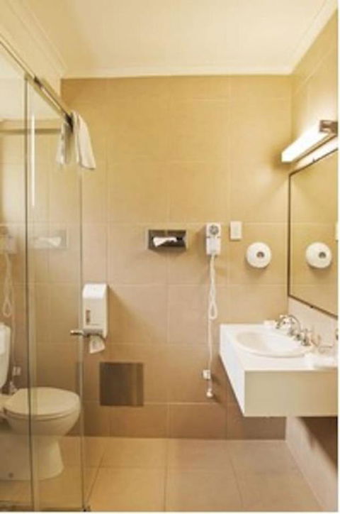 Classic Twin Bed Room 1 In Oakleigh - Grafton Accommodation 4