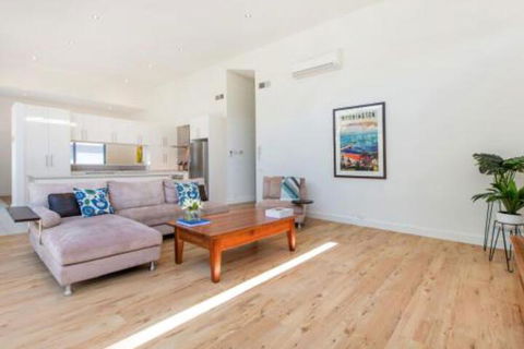 PALM COURT RETREAT MORNINGTON - Grafton Accommodation 4
