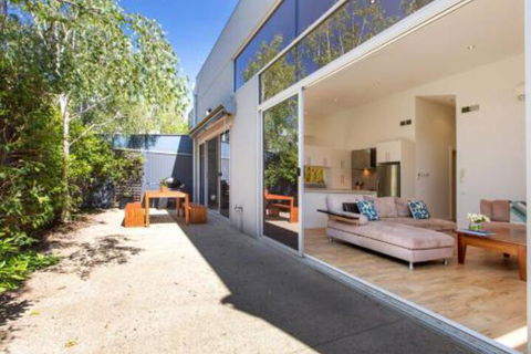 PALM COURT RETREAT MORNINGTON - Grafton Accommodation 7