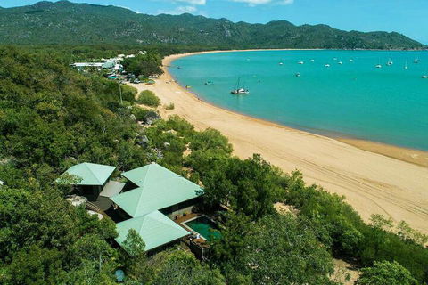 Absolute Beachfront - Grafton Accommodation 2