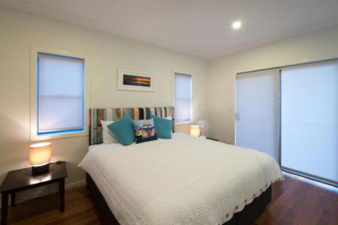 Papaya House - Grafton Accommodation 2