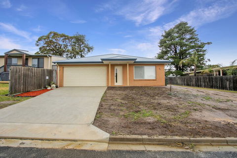 V & V Family Dream Away - Grafton Accommodation 1