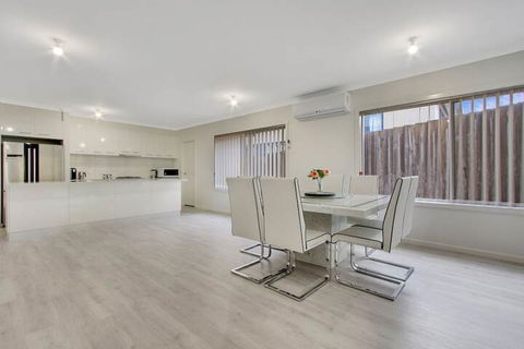 V & V Family Dream Away - Grafton Accommodation 4