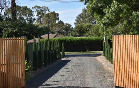 Kennedy House Euroa - Grafton Accommodation 1
