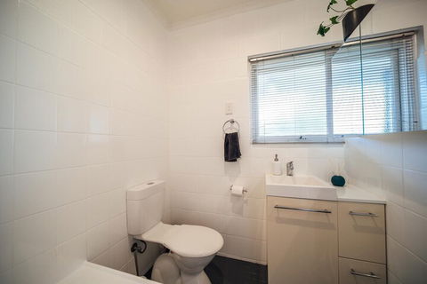 Urban Beach Shack Metres From The Beach & Cafes - Grafton Accommodation 2