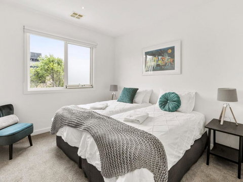 BANGALOW MORNINGTON - Grafton Accommodation 3