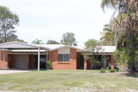 2 51 Carlo Road Rainbow Beach Pets Welcome Air Conditioning Walk To The Shops - Grafton Accommodation 3