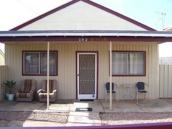 Aussie Bacon & Eggs Cottages - Grafton Accommodation 0
