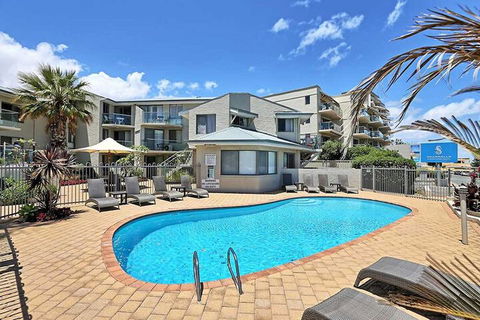 Scarborough Beach Front Resort - Shell 7 - Grafton Accommodation 3