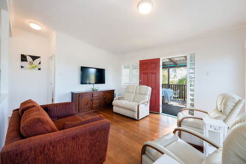 Heart Of Peregian, 19 Piper Street, Peregian Beach, Noosa Area - Grafton Accommodation 5