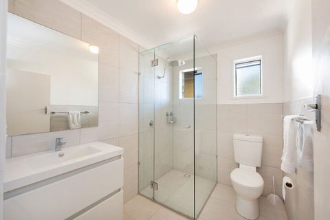 Heart Of Peregian, 19 Piper Street, Peregian Beach, Noosa Area - Grafton Accommodation 7