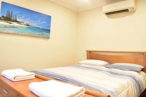 Modern 2 Bedroom Unit Close To CBD - Grafton Accommodation 2