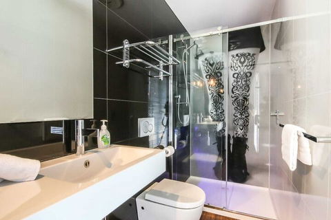 Architecturally Designed Studio 10 Minutes To CBD - Grafton Accommodation 4