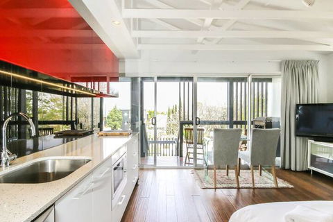 Architecturally Designed Studio 10 Minutes To CBD - Grafton Accommodation 2