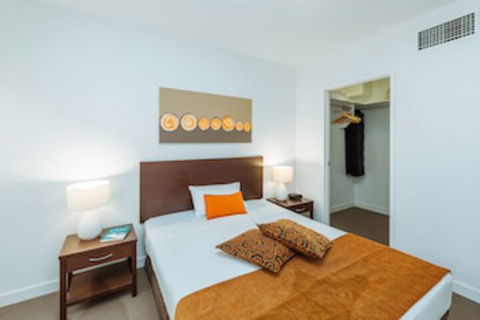 Airtrip Apartment On Merivale St - Grafton Accommodation 0
