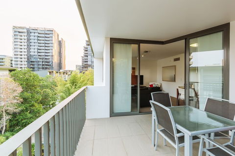Airtrip Apartment On Merivale St - Grafton Accommodation 3
