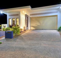 Luxury Darwin City Lights Jacuzzi Central Location Large House New Furnishings - Grafton Accommodation