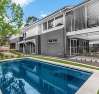Hunter Treehouse - Grafton Accommodation