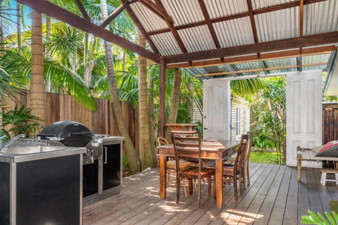 A SWEET ESCAPE Byron Surf Cottage Walk To Byron - Grafton Accommodation 2