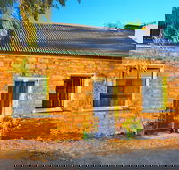 Emma Tiver Heritage Cottage - Grafton Accommodation