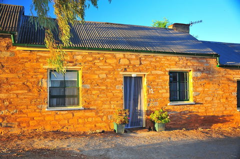 Emma Tiver Heritage Cottage - Grafton Accommodation 0