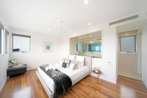 Bellevue Holiday Home Airlie Beach - Grafton Accommodation 4