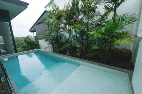 Bellevue Holiday Home Airlie Beach - Grafton Accommodation 2