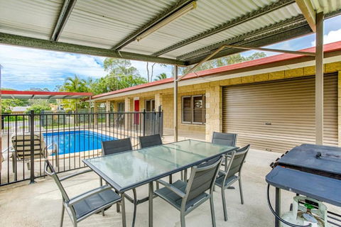 14 Double Island Drive Rainbow Beach Large Holiday House With PoolPets Welcome Free Wi Fi - Grafton Accommodation 7