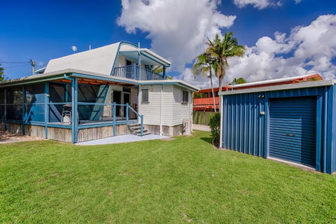 Wayfarers Beachouse Rainbow Beach Everything You Need Just Metres To The Beach - Grafton Accommodation 1