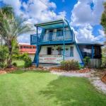 Wayfarers Beachouse Rainbow Beach Everything You Need Just Metres To The Beach - Grafton Accommodation 0
